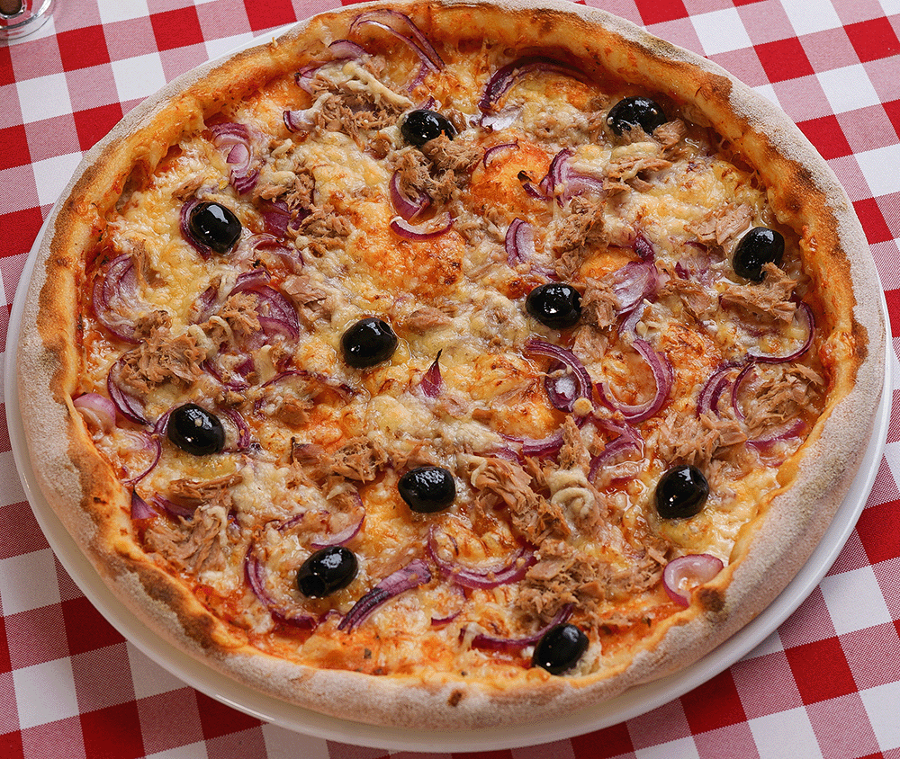 Oliva bogyós pizza